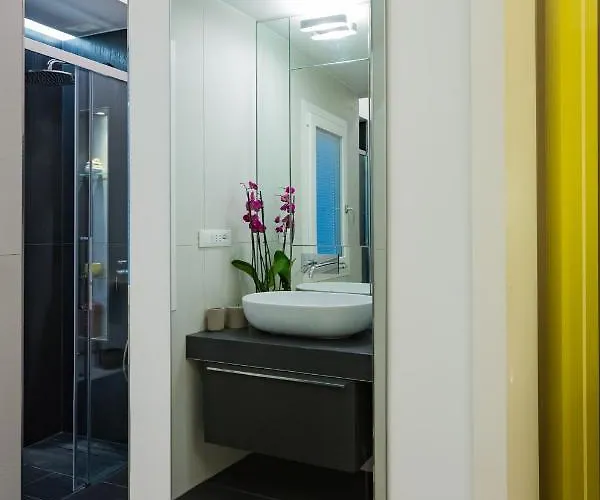 Apartament Chic, Stylish And Quiet At The Spanish Steps *